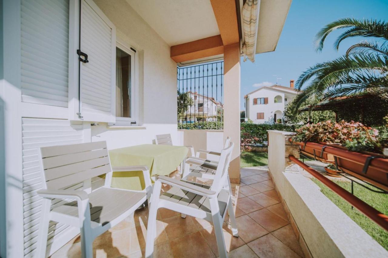 Apartman Hola Novigrad  Exterior photo